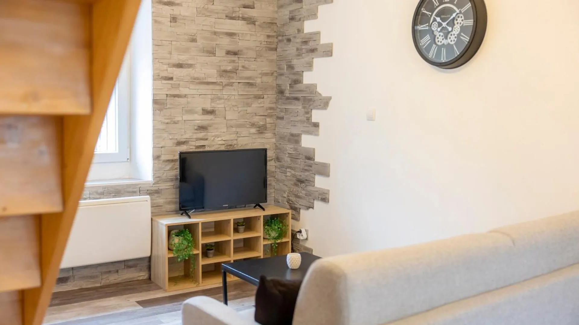 T2 Contemporain idéalement situé Briançon